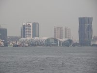 Blick von Cijin auf das Kaohsiung Exhibition Center